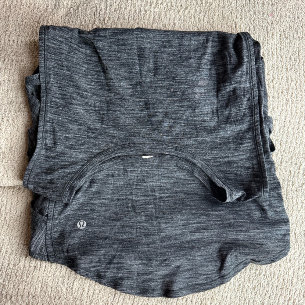 Lululemon Heathered Gray Twist-Side Tank (Size 6)